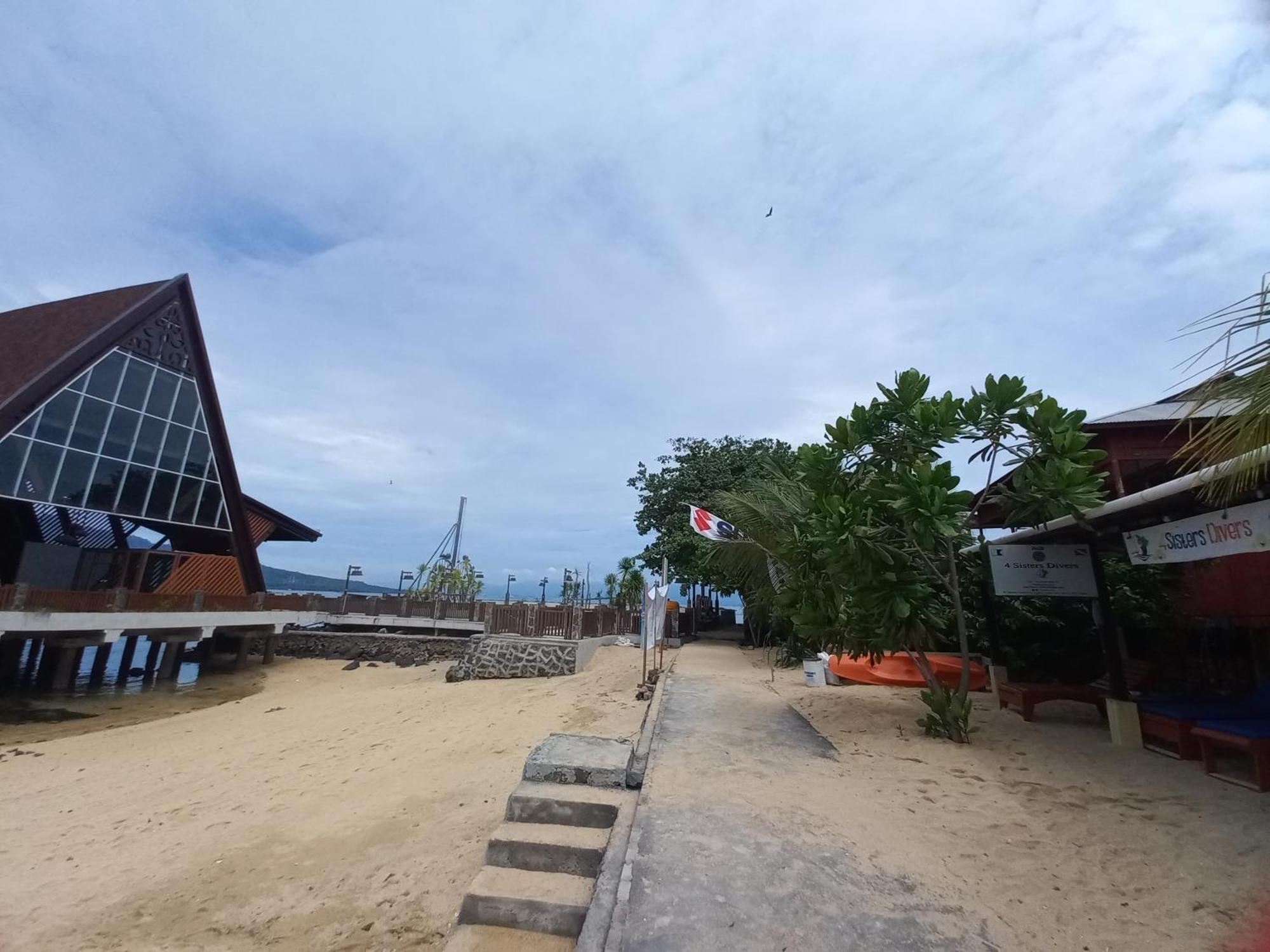 4 Sisters Divers Bunaken Eksteriør billede