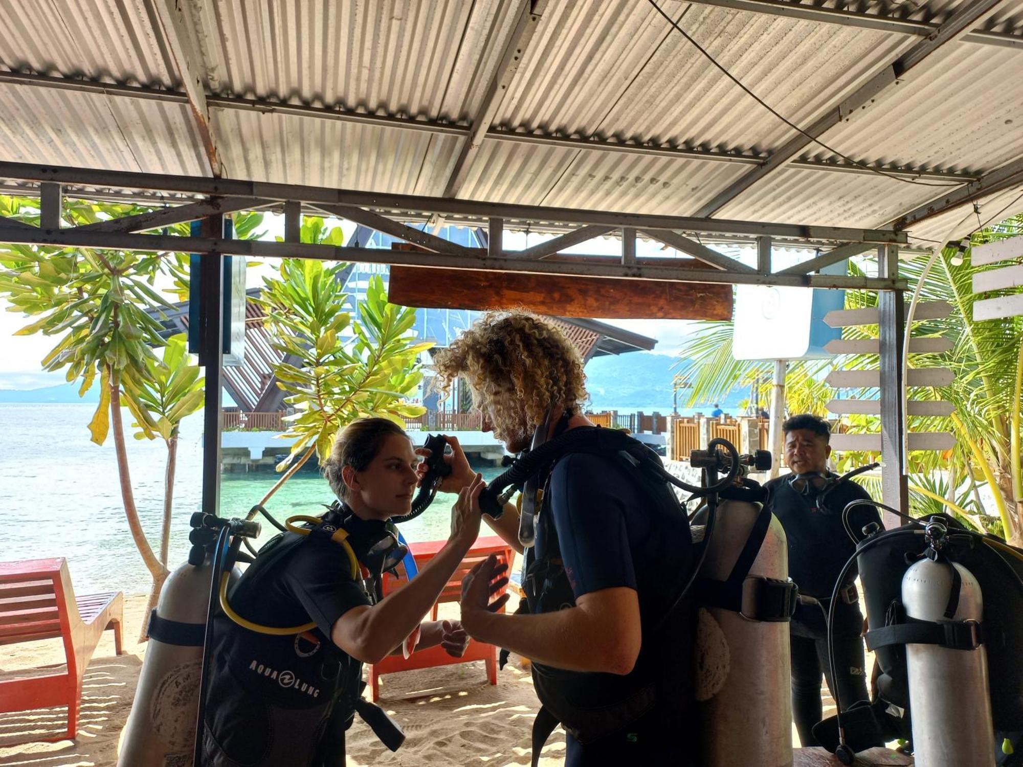 4 Sisters Divers Bunaken Eksteriør billede