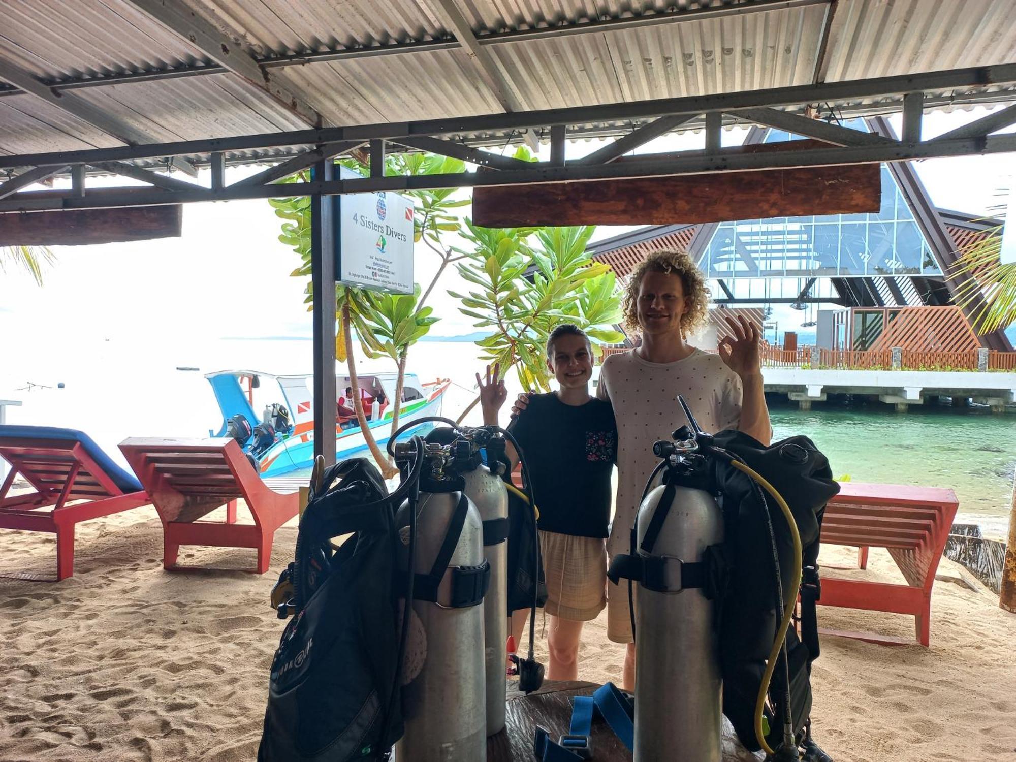 4 Sisters Divers Bunaken Eksteriør billede