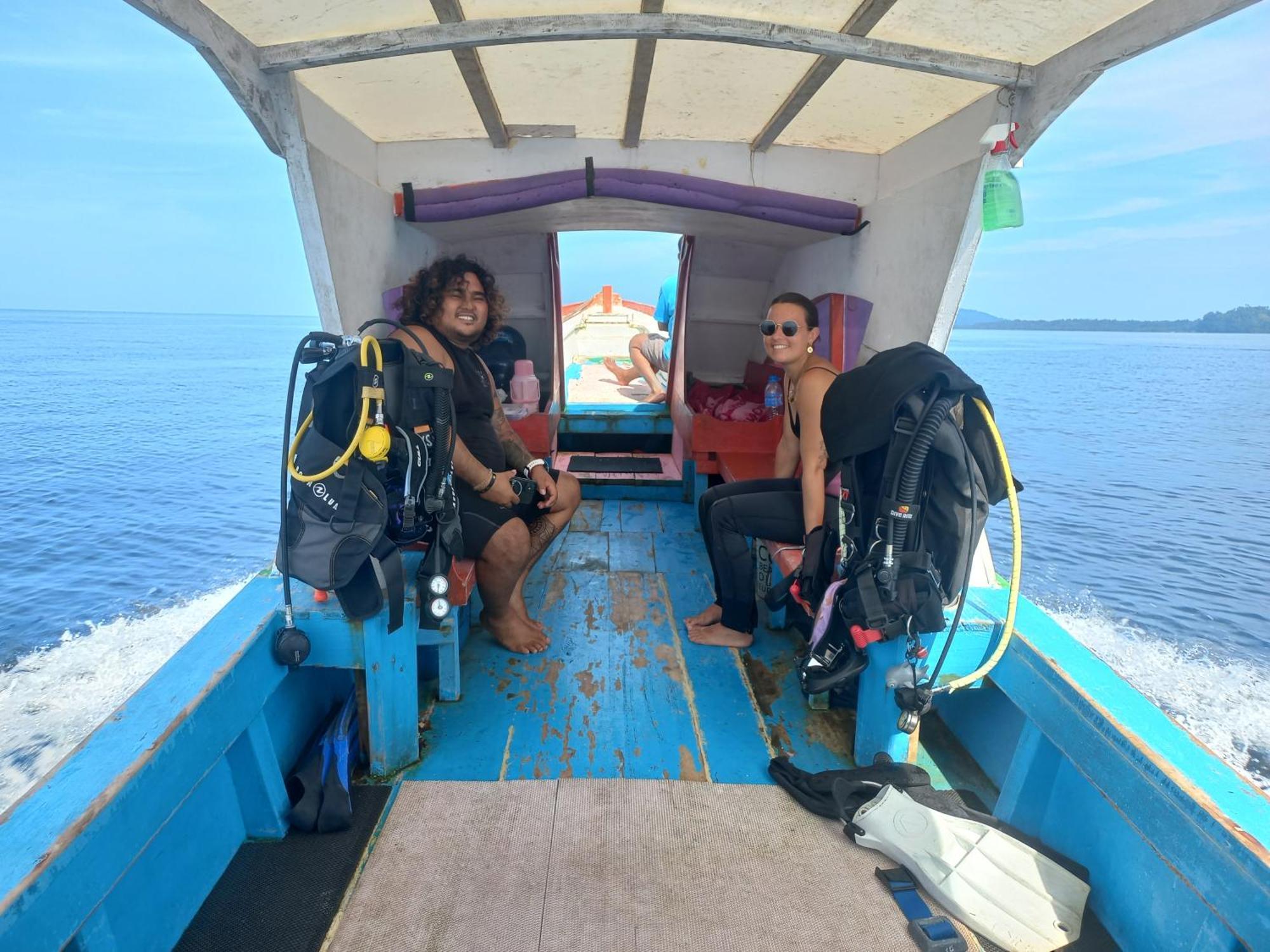 4 Sisters Divers Bunaken Eksteriør billede