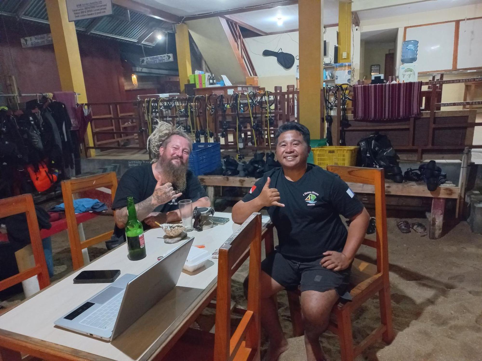 4 Sisters Divers Bunaken Eksteriør billede